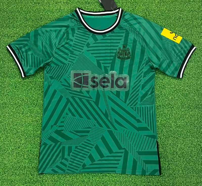 Football Jerseys: Arsenal, Chelsea, Liverpool & More